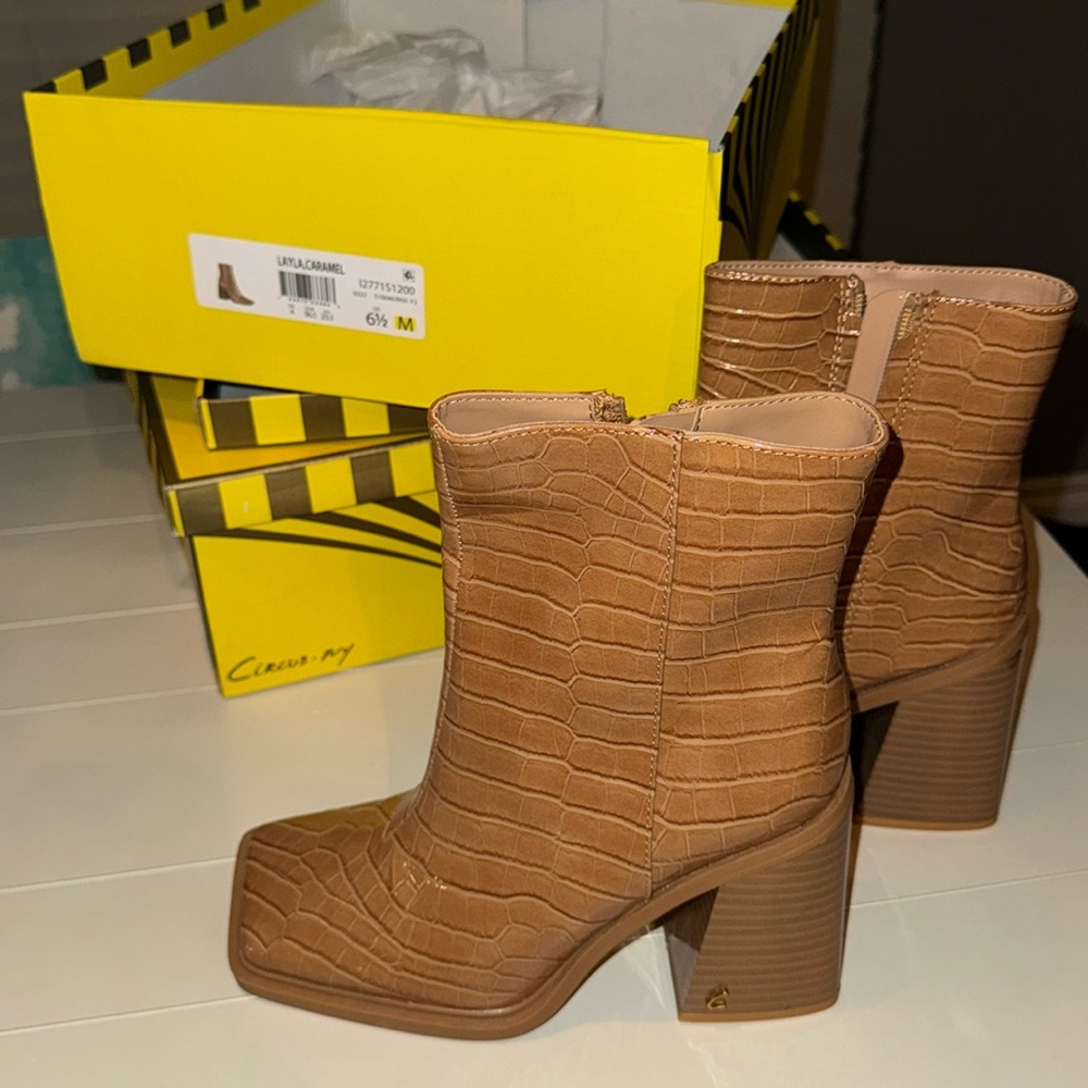 Circus by Sam Edelman Caramel Croc-Embossed Ankle Boots